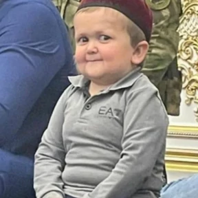 Стикер 22 из набора Хасбик