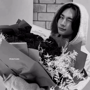Стикер из набора Hyunjin