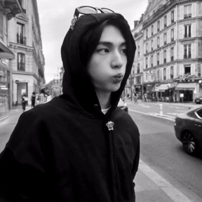 Стикер из набора Hyunjin